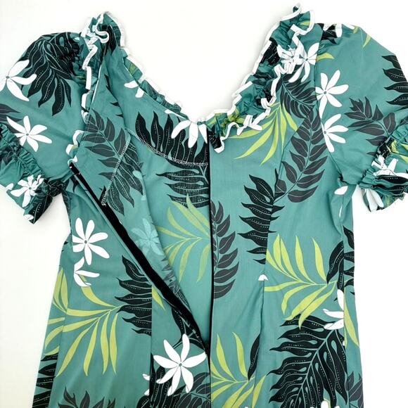 Vintage MD Fashion Green and White Ruffled Long Hawaiian Dress - Size L - Picture 6 of 10